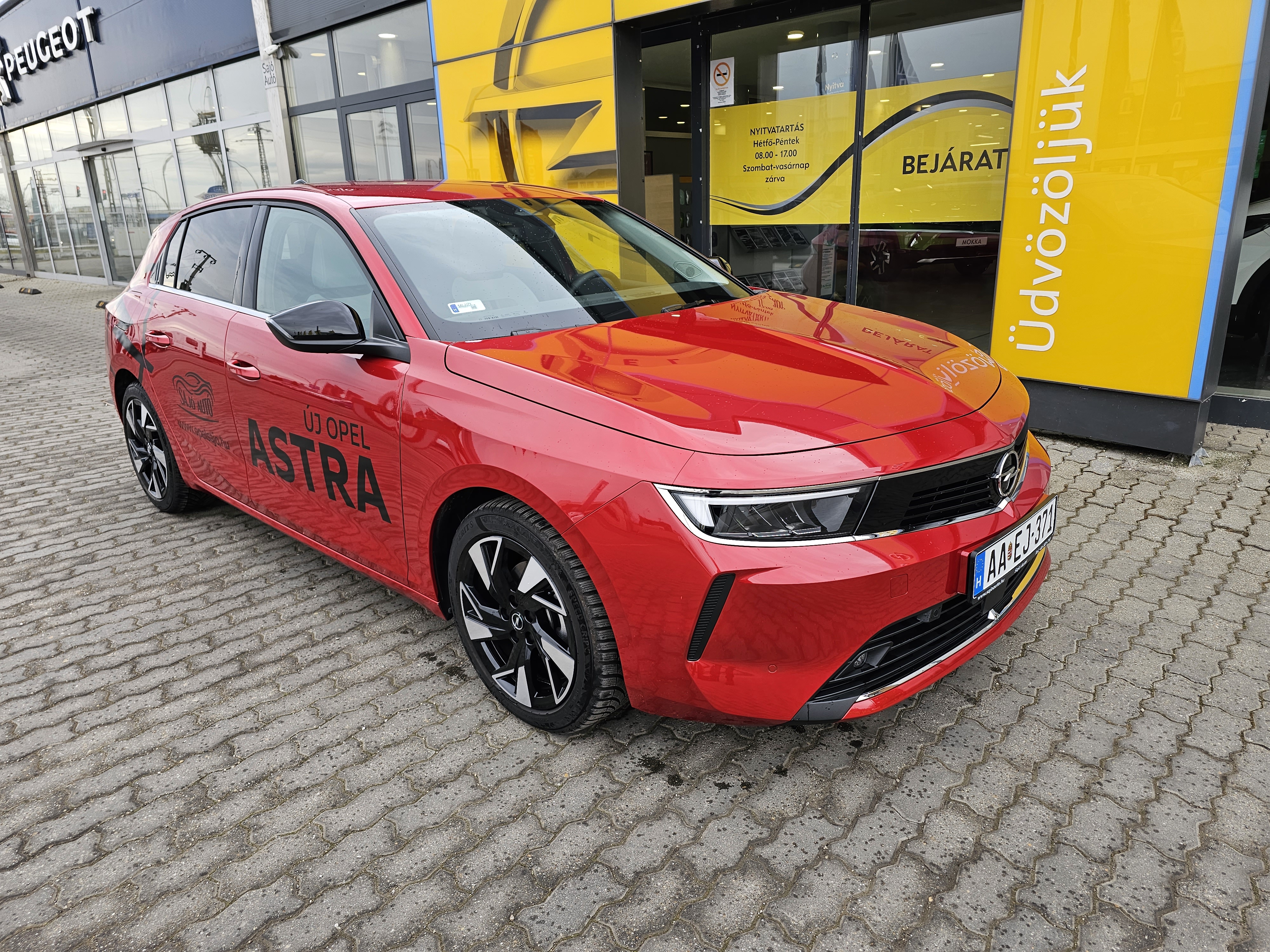 Opel Astra L